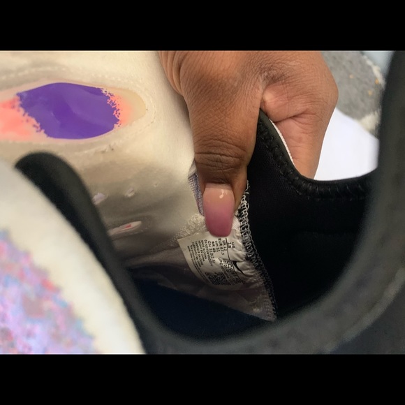 LeBron James shoe size 13 - Picture 4 of 4